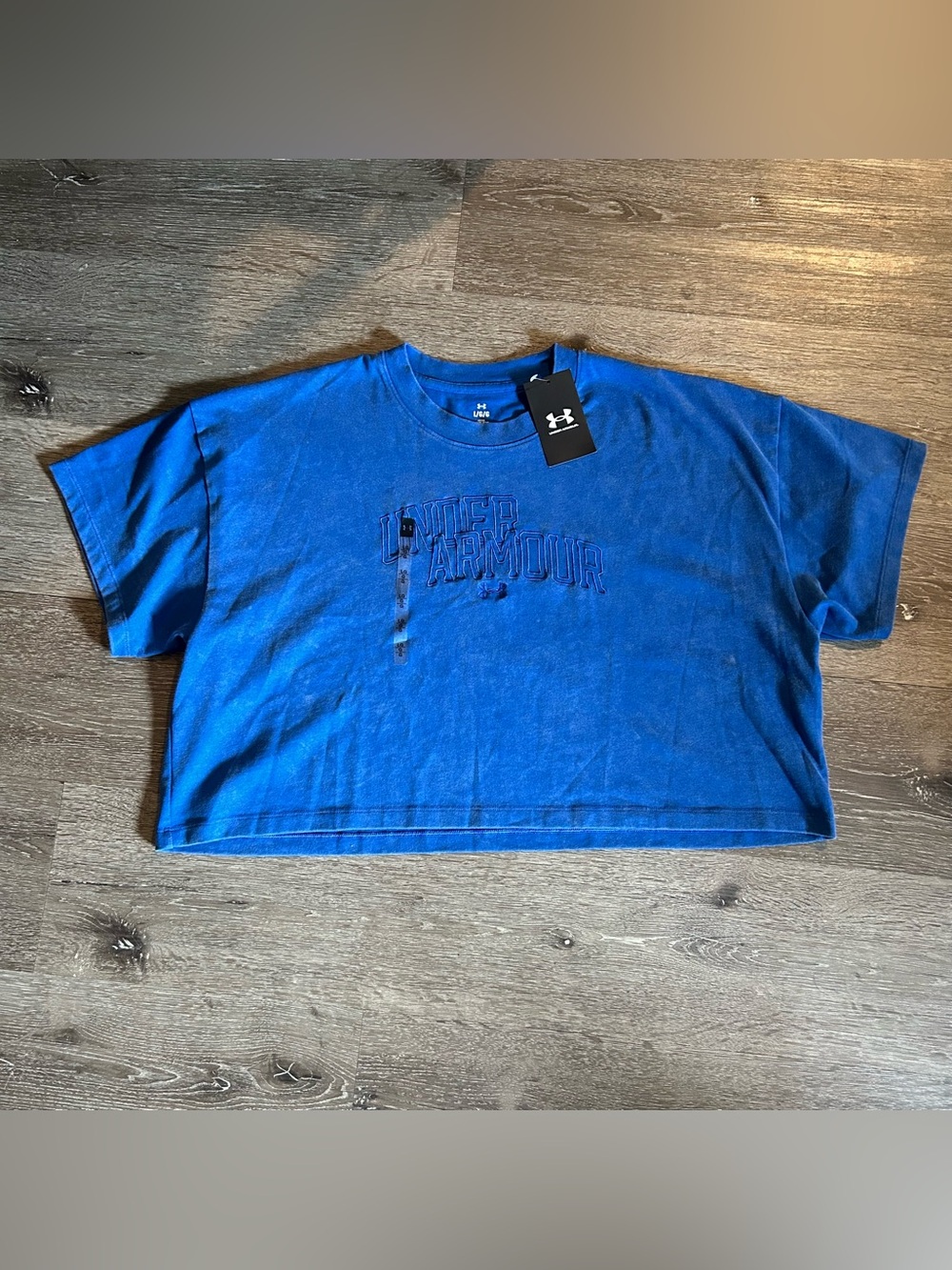 NWT Women’s Under Armour Large Blue Loose Fit Cropped Short Sleeve T Shirt